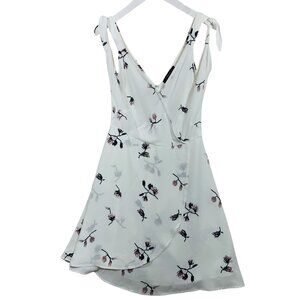 drop sleeve floral summer sundress size small Dynamite